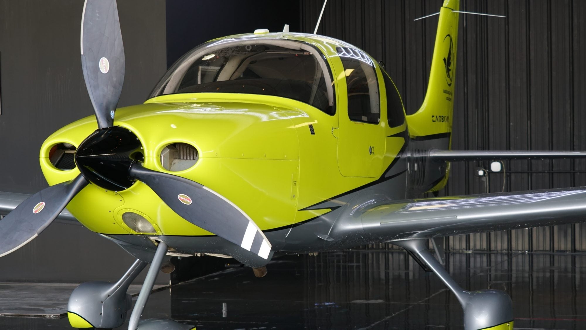 High-performance Turbo Cirrus flown in the Airline Pilot Program at Flight School LA